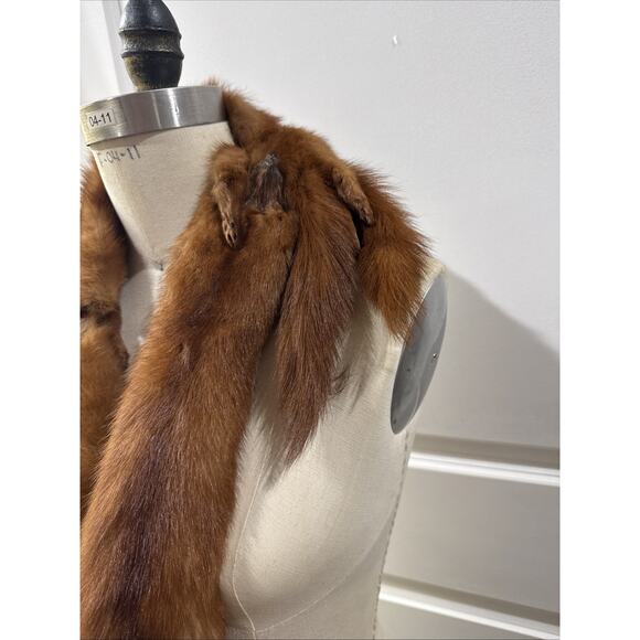 VTG Red Mink Fur Stole Wrap 4 Full Pelts Bakelite Clasp 53” Length No Odor - Picture 4 of 8